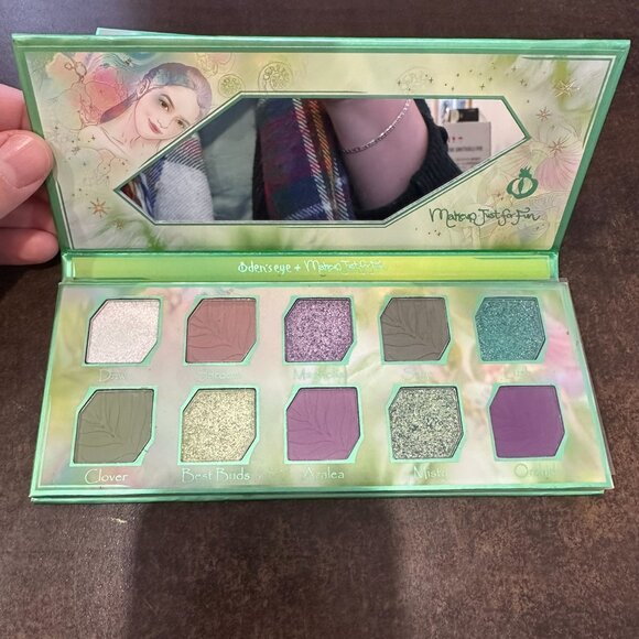 Makeup.Just.For.Fun x Flora Story Palette by Oden’s Eye - Picture 3 of 4